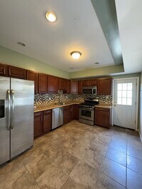 Building Photo - 2030 E Baltimore St