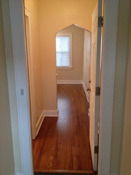 Building Photo - 116 Oak Hill Ave Ave