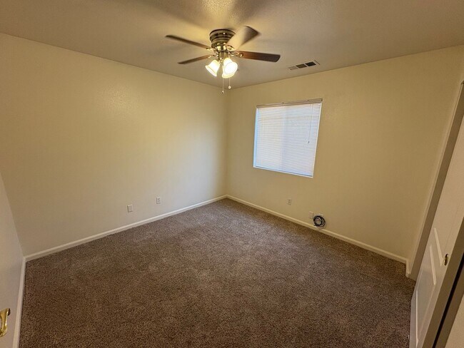 Building Photo - Beautiful home with pool Available Now!