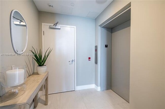 Building Photo - 17550 Collins Ave