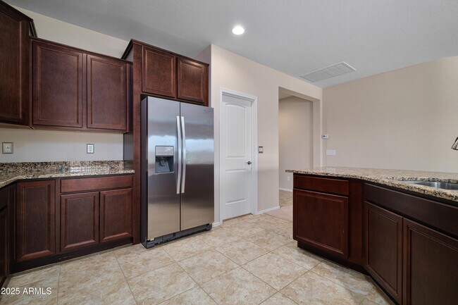 Building Photo - 17555 W Hedgehog Pl
