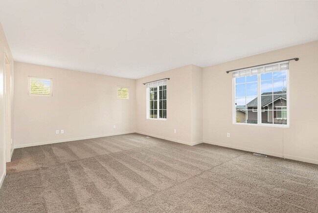 Building Photo - 4152 240 Pl SE