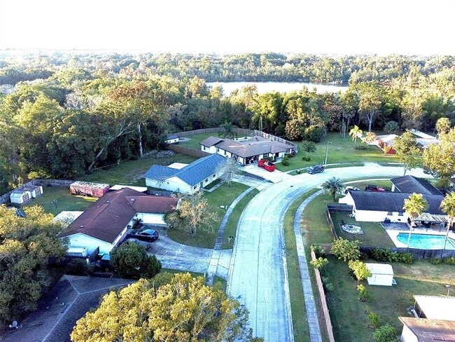 Building Photo - 411 Parson Brown Way