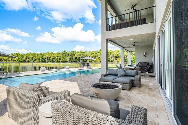 Building Photo - 19863 Meadowside Ln