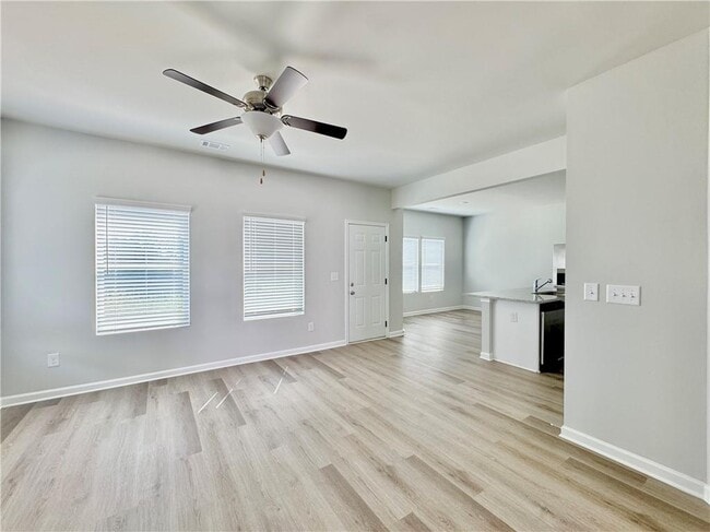 Building Photo - 11071 Suria Dr