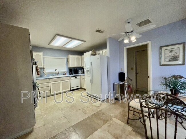 Building Photo - 3375 Sharon Ln