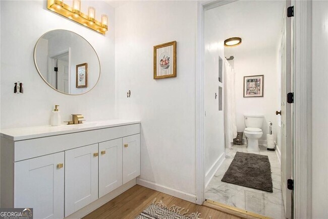 Building Photo - 8212 Lullwater Ct