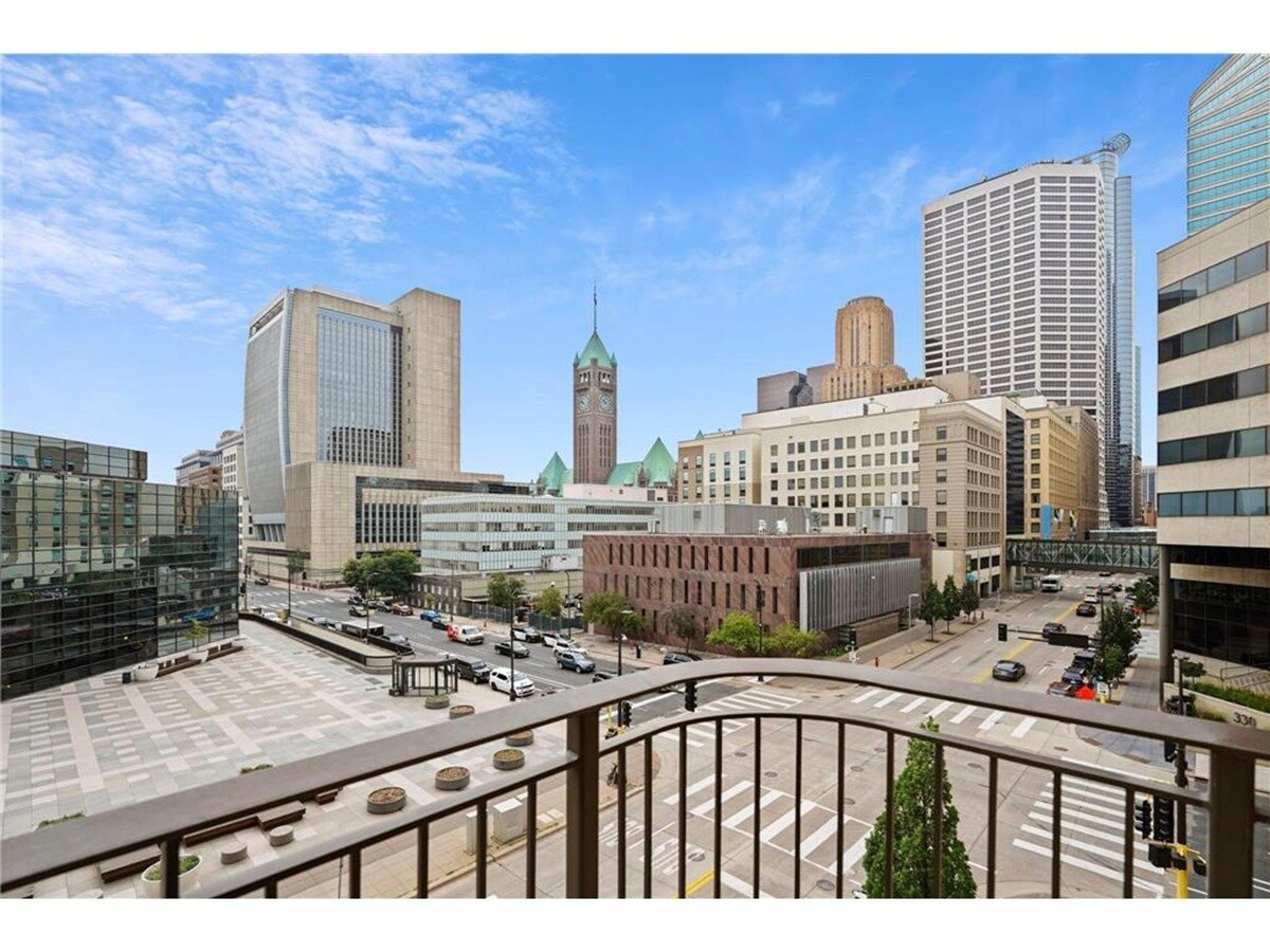 Building Photo - 121 Washington Ave S