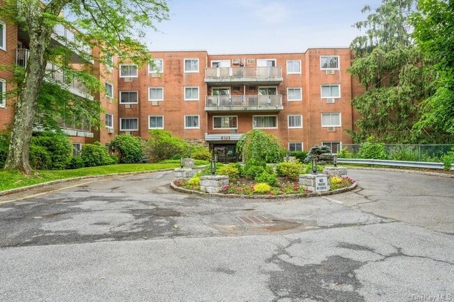 372 Central Park Ave - 372 Central Park Ave Scarsdale NY 10583 ...