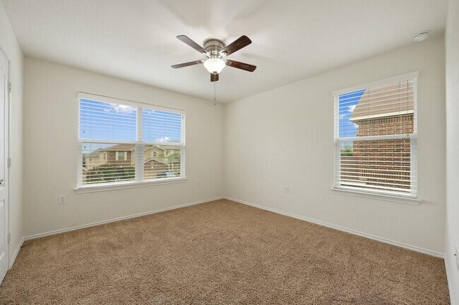 Building Photo - 10909 Helms Deep Dr