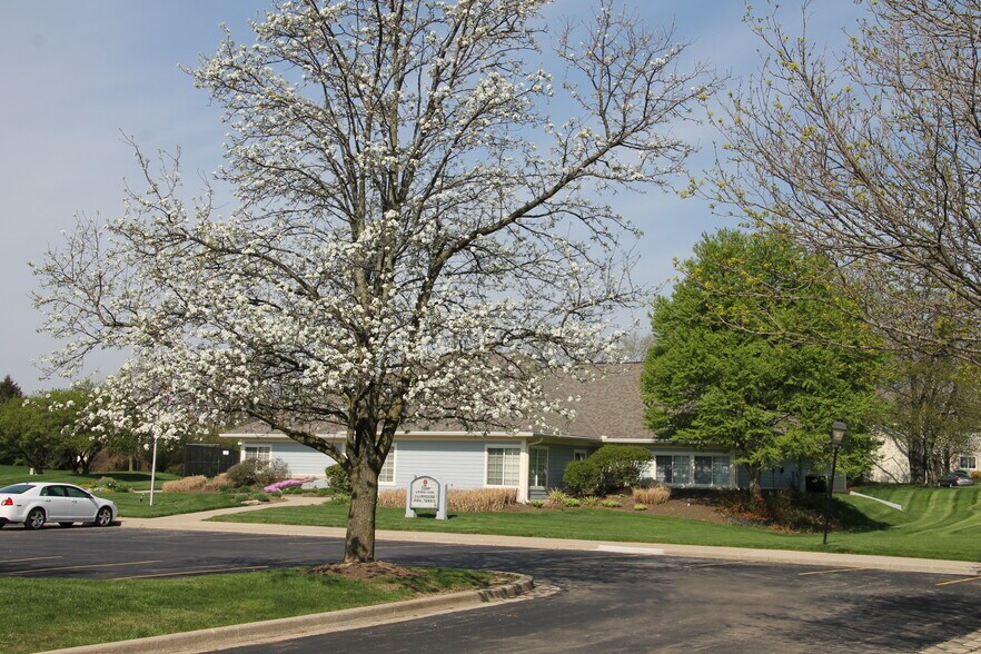 Clubhouse - 1411 Lake Pointe Way
