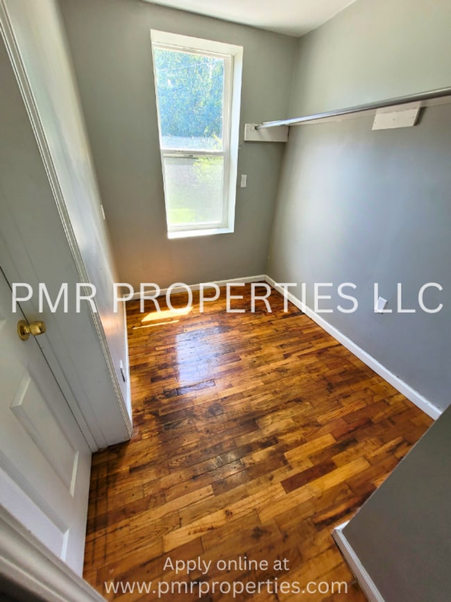 Building Photo - AVAILABLE SOON! 3 Bedrooms/2 Bathroom House