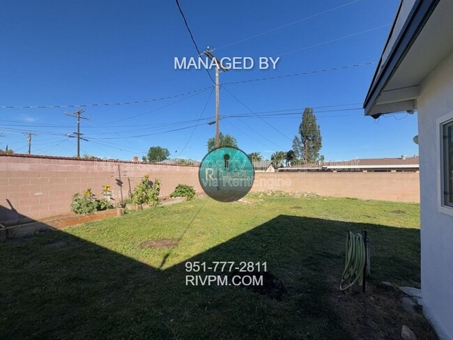 Building Photo - 9817 Olive St