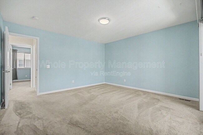 Building Photo - 11604 Community Center Dr