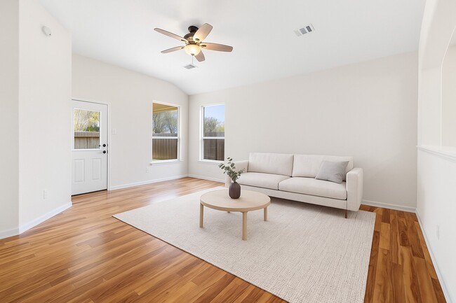 Building Photo - 7510 Summer Dale Dr