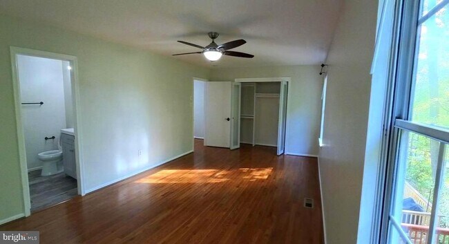 Building Photo - 11747 Lone Tree Ct