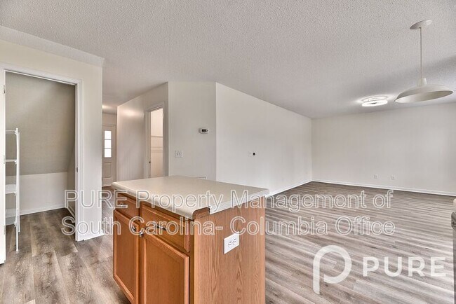 Building Photo - 433 Spring Oak Ln