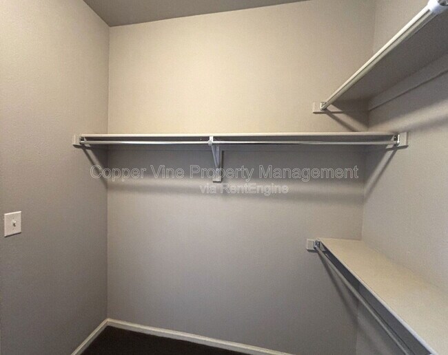 Building Photo - 16976 W 85th Ln