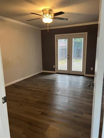 Building Photo - 402 Linda St