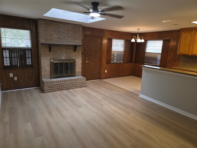 Building Photo - 5926 Black Maple Ln