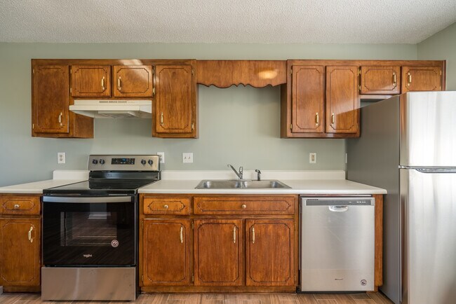 Building Photo - 1464 Flo Zechman Dr