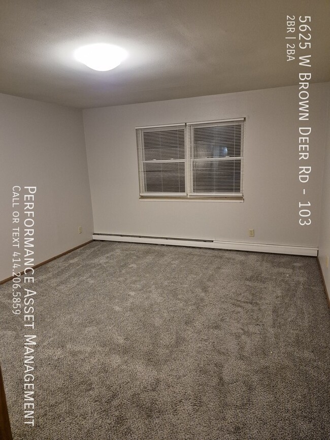 Building Photo - Charming 2BD/1.5BA Brown Deer Condo