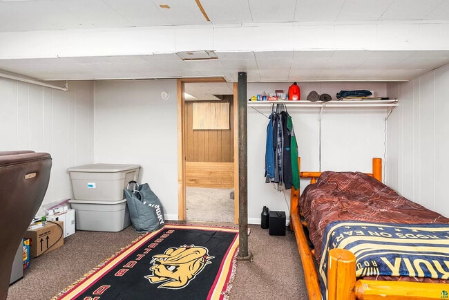 Building Photo - 2114 E 4th St