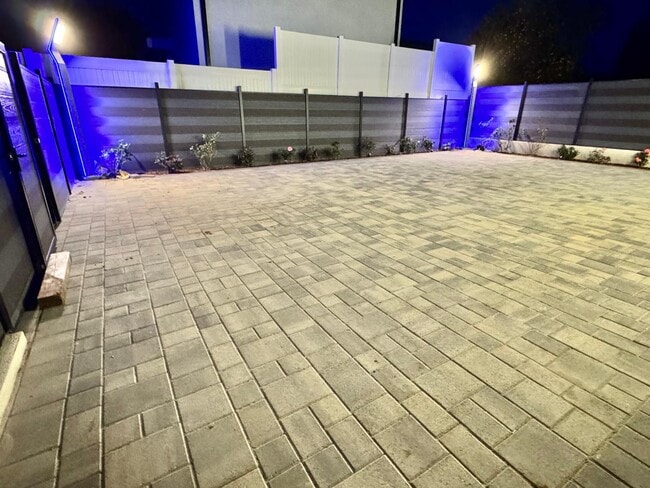 Building Photo - 17807 San Fernando Mission Blvd