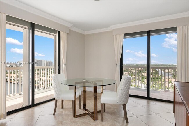 Building Photo - 1500 S Ocean Dr