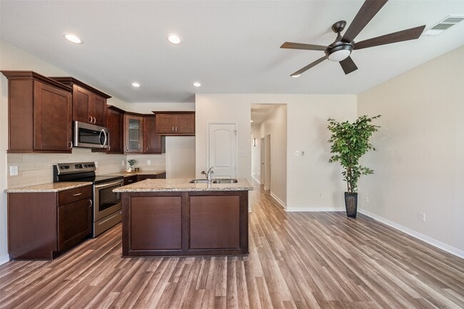 Building Photo - 16721 Stonefield St