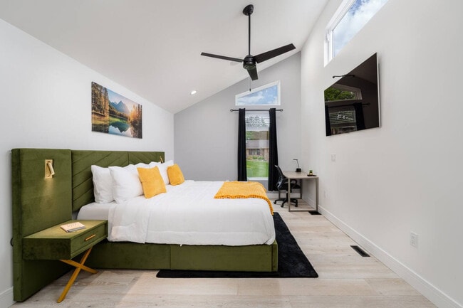 Building Photo - 4016 Eaton Dr