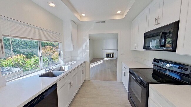 Building Photo - 26 Duane