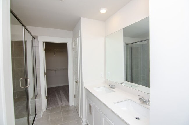 Building Photo - 170 Southwind Run