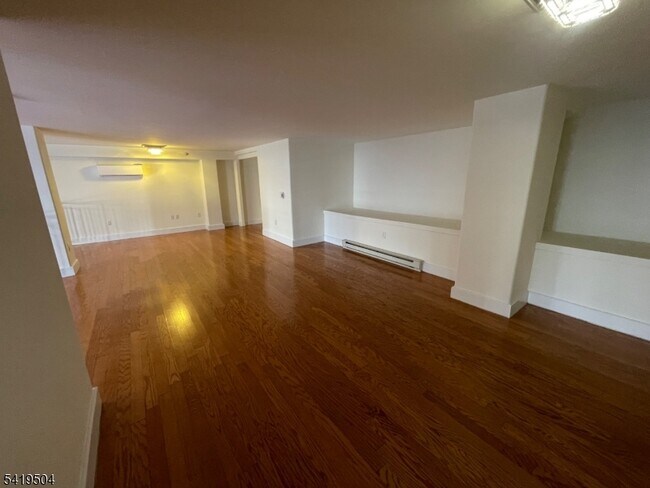 Building Photo - 141 S Harrison St