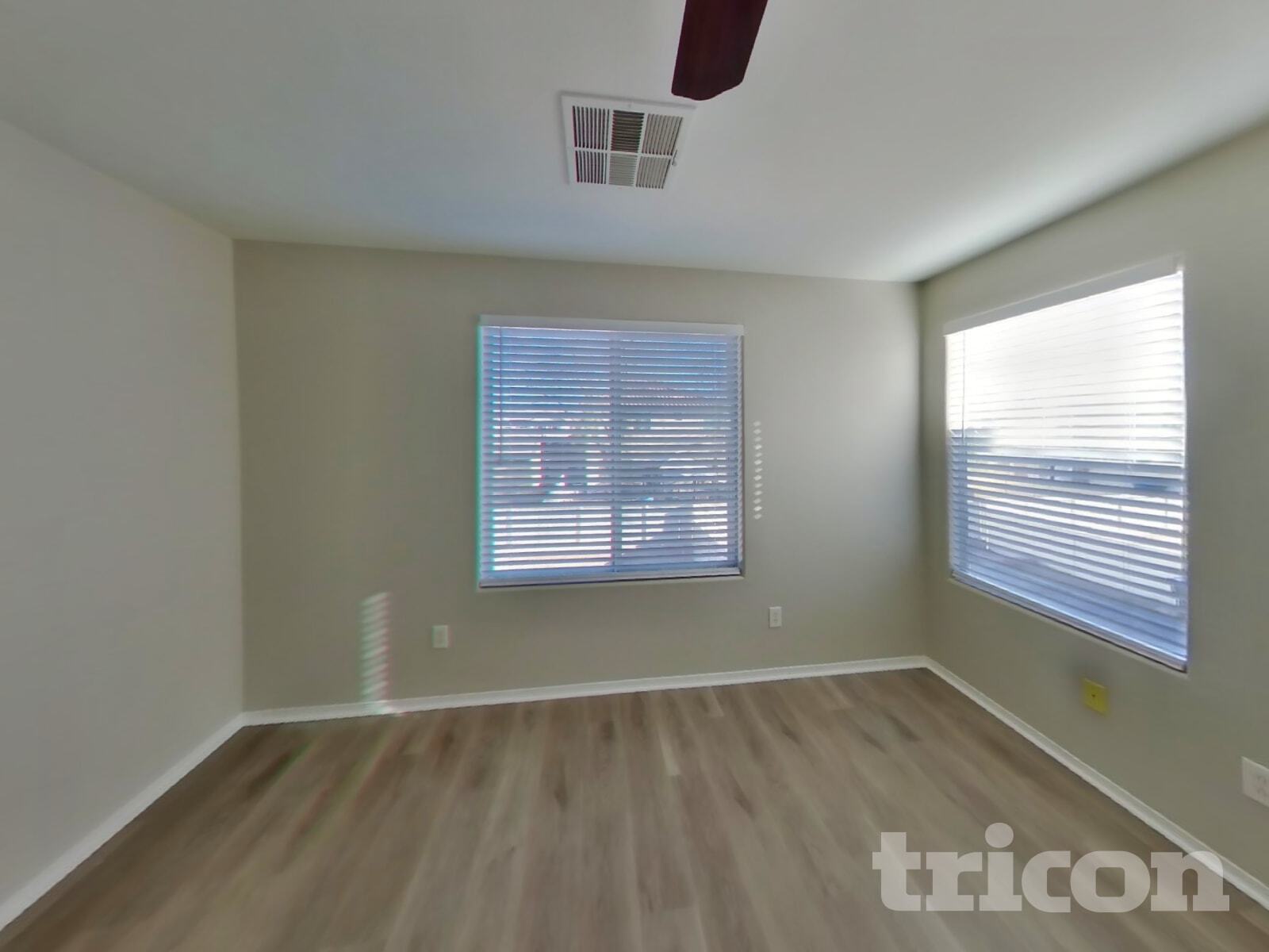 Building Photo - 4432 Santa Clarita Ave