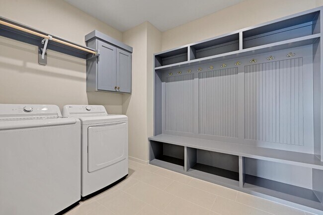 Building Photo - 16648 Garnett St