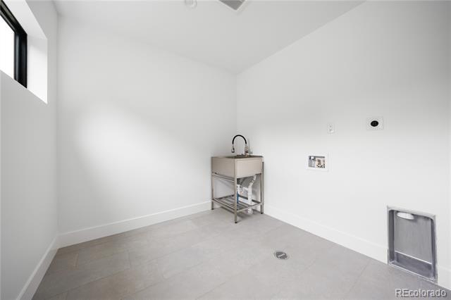 Building Photo - 3100 Braun Ct