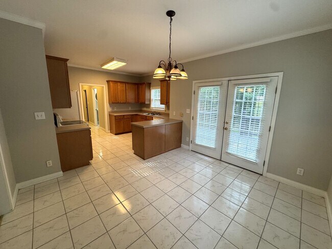 Building Photo - Great 3br House (plus Bonus Room) in East Athens!