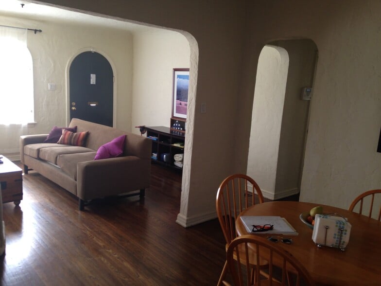 Front Door - 1213 S Ridgeley Dr