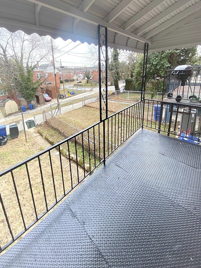 Building Photo - 3582 Dudley Ave