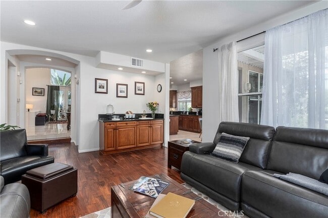 Building Photo - 7371 Westcliff Dr