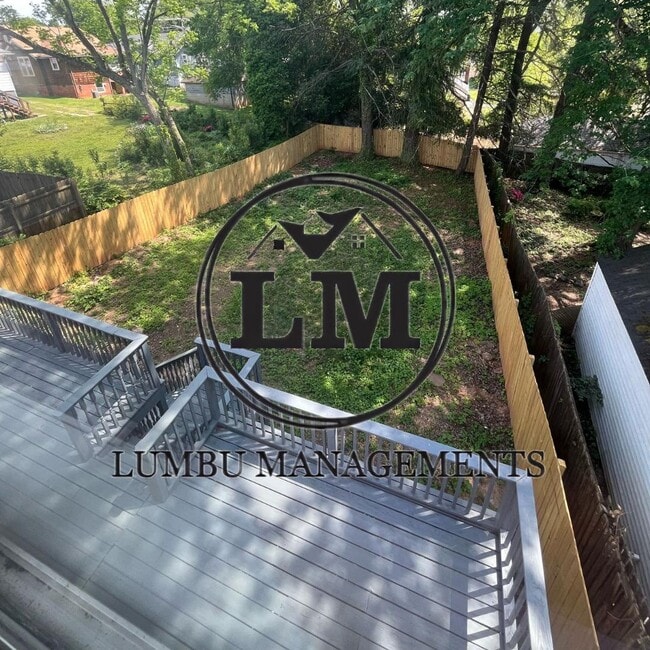 Building Photo - 447 Avondale Dr