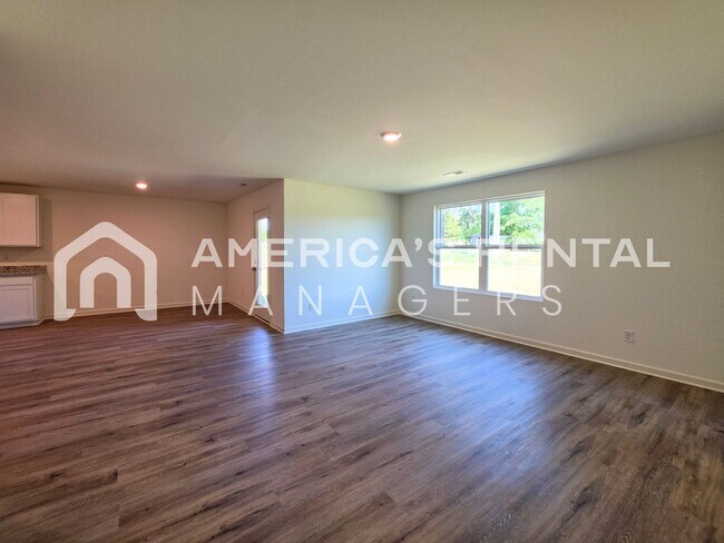 Building Photo - Coming Soon! Available to View NOW!