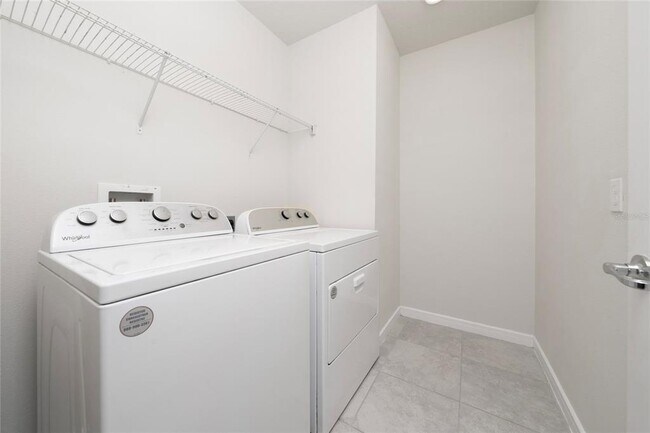Building Photo - 5159 Northern Flicker Dr