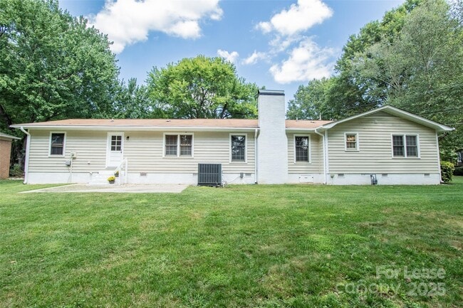 Building Photo - 5110 Chaplin Ln