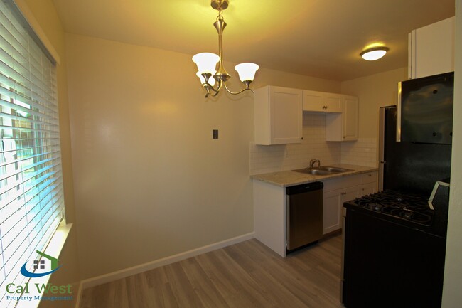 Building Photo - $1,895 - Remodeled 1 Bed/1 Bath in San Jos...
