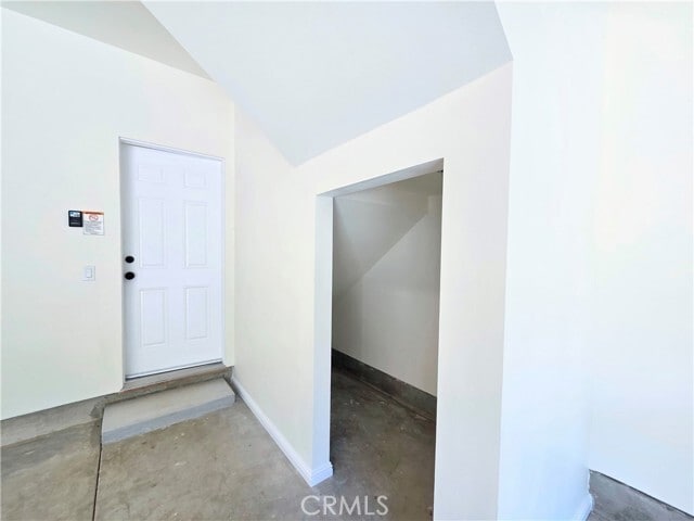Building Photo - 4165 Country Club Dr