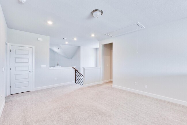 Building Photo - 4702 Sea Salt Dr