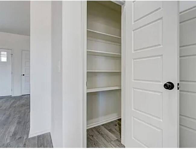 Building Photo - 2291 County Rd 1324