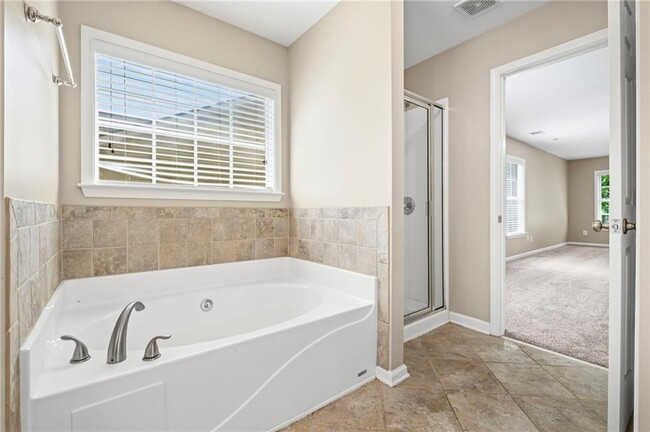 Building Photo - 1346 Dukes Creek Dr